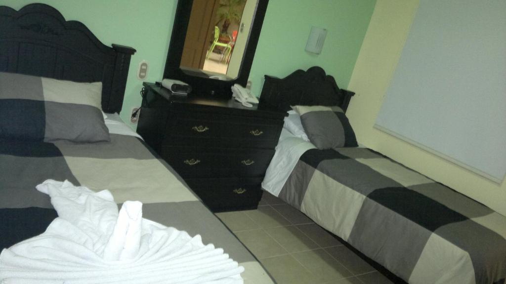 Hotel Eskalima Alajuela Quarto foto